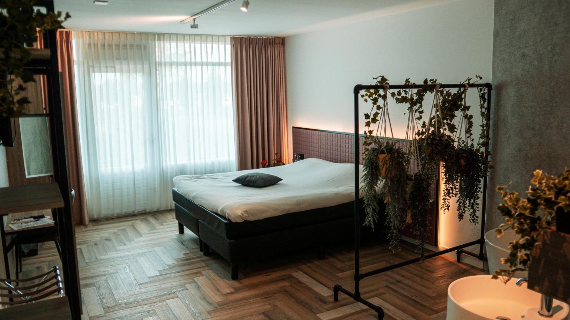 Harteluk Joure Hotel Exterior photo